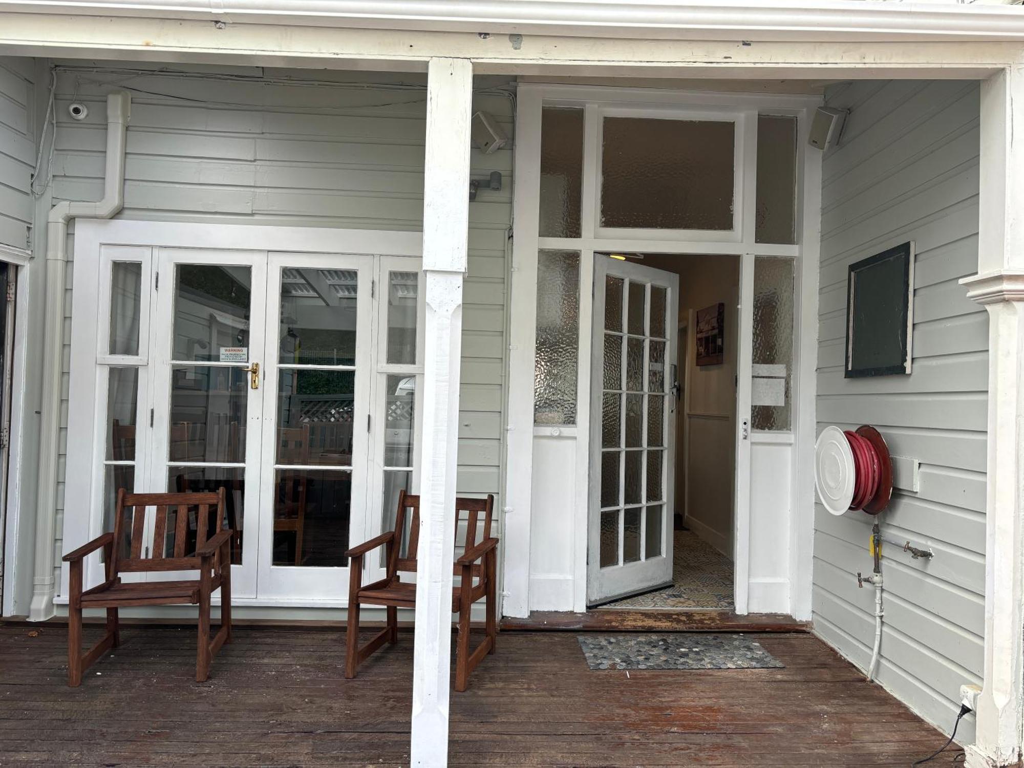 Worldwide Backpackers Hostel Wellington Exterior photo