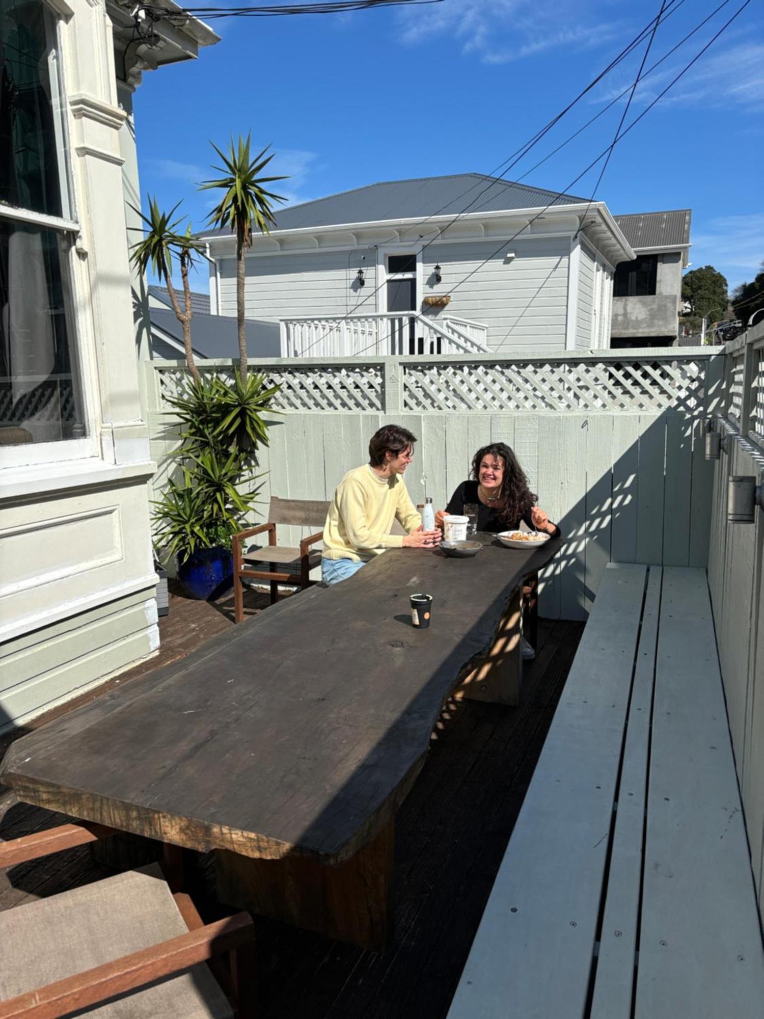 Worldwide Backpackers Hostel Wellington Exterior photo